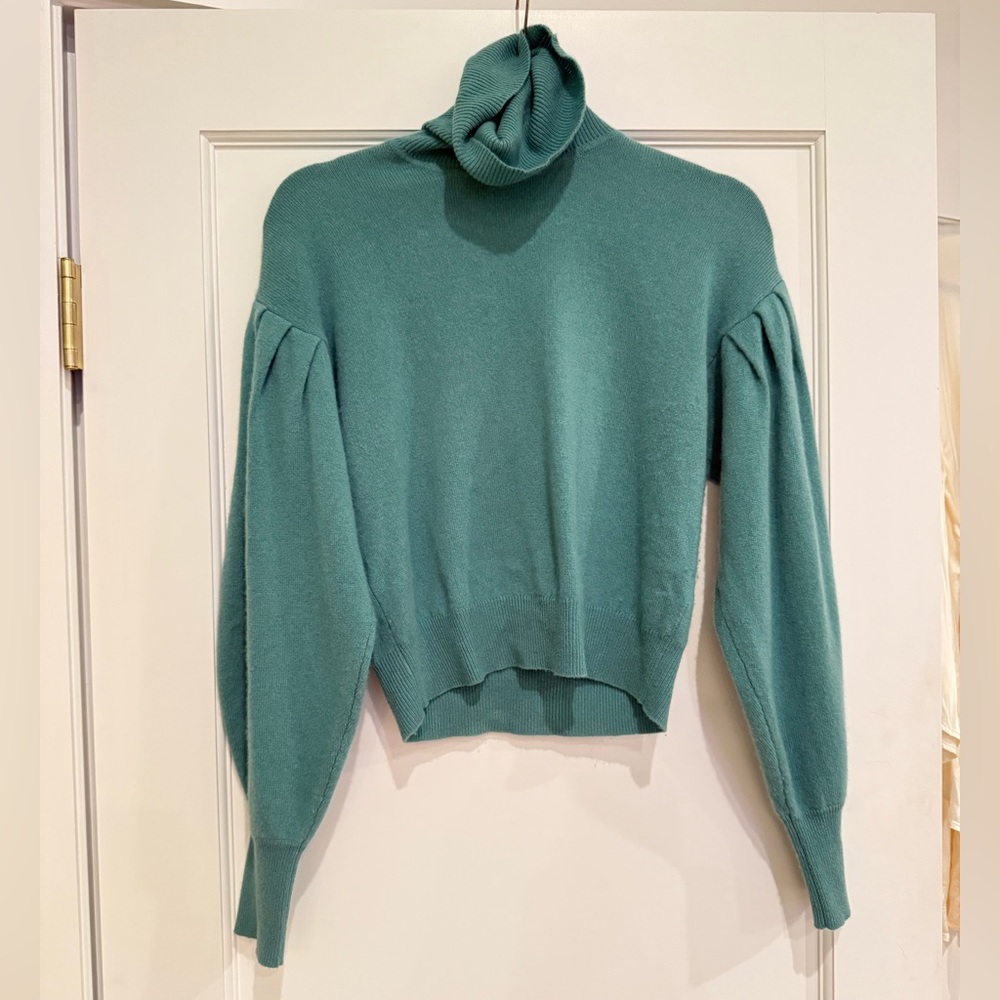 Cashmere Puff Sleeve Turtleneck Sweater in Green XS